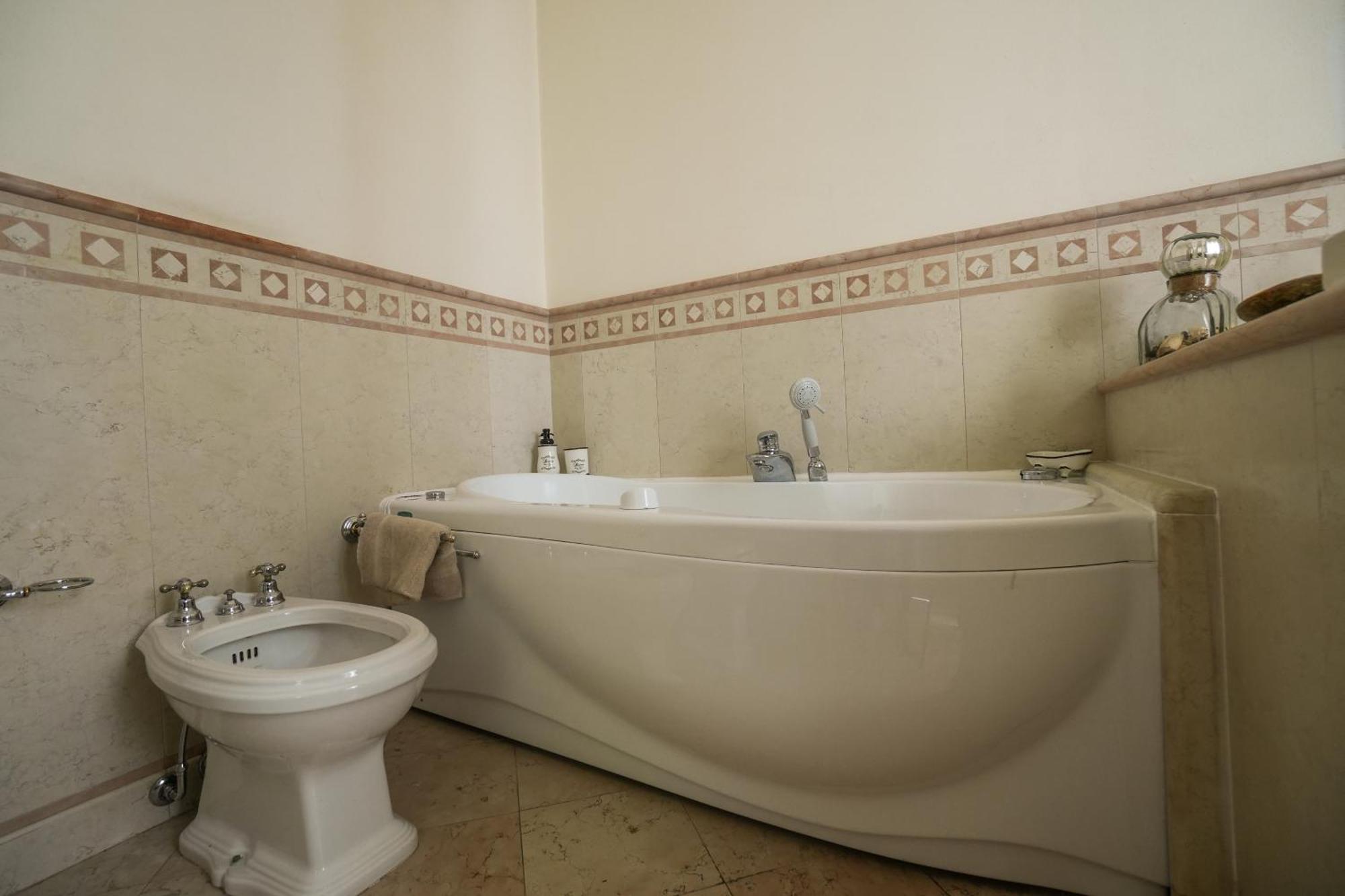 Villa Messori Spa 카스텔베트로 외부 사진